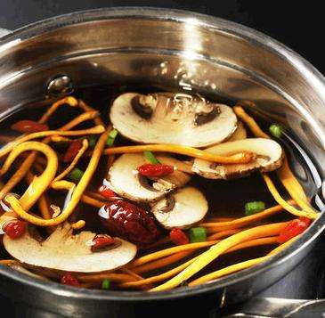砂锅和高压锅哪个煲汤好？砂锅和高压锅炖出来有什么区别？